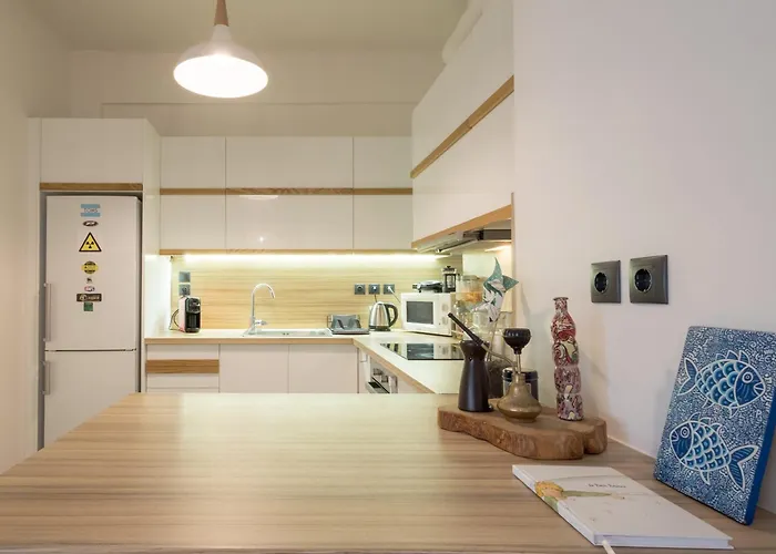 The Flat, Volos Downtown