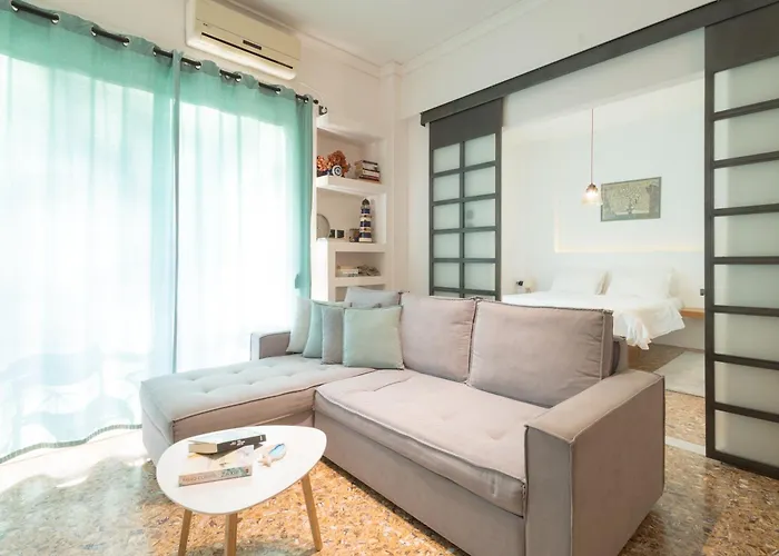 The Flat, Volos Downtown